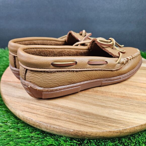 Minnetonka Classic Moosehide Moccasins 8 Shoes Soft Tan Leather Handstitched - Picture 2 of 11